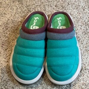 Sanuk Turquoise and Purple Quilted Slip-On Slippers